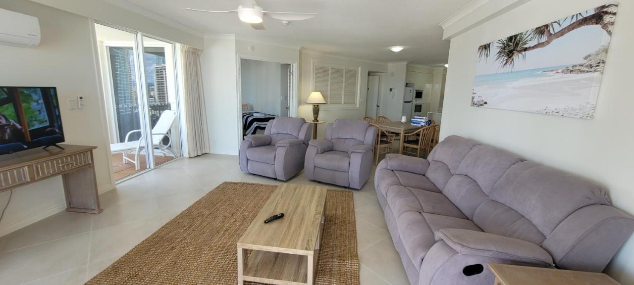 Apr Private Suites Moroccan By The Beach Gold Coast Exterior photo