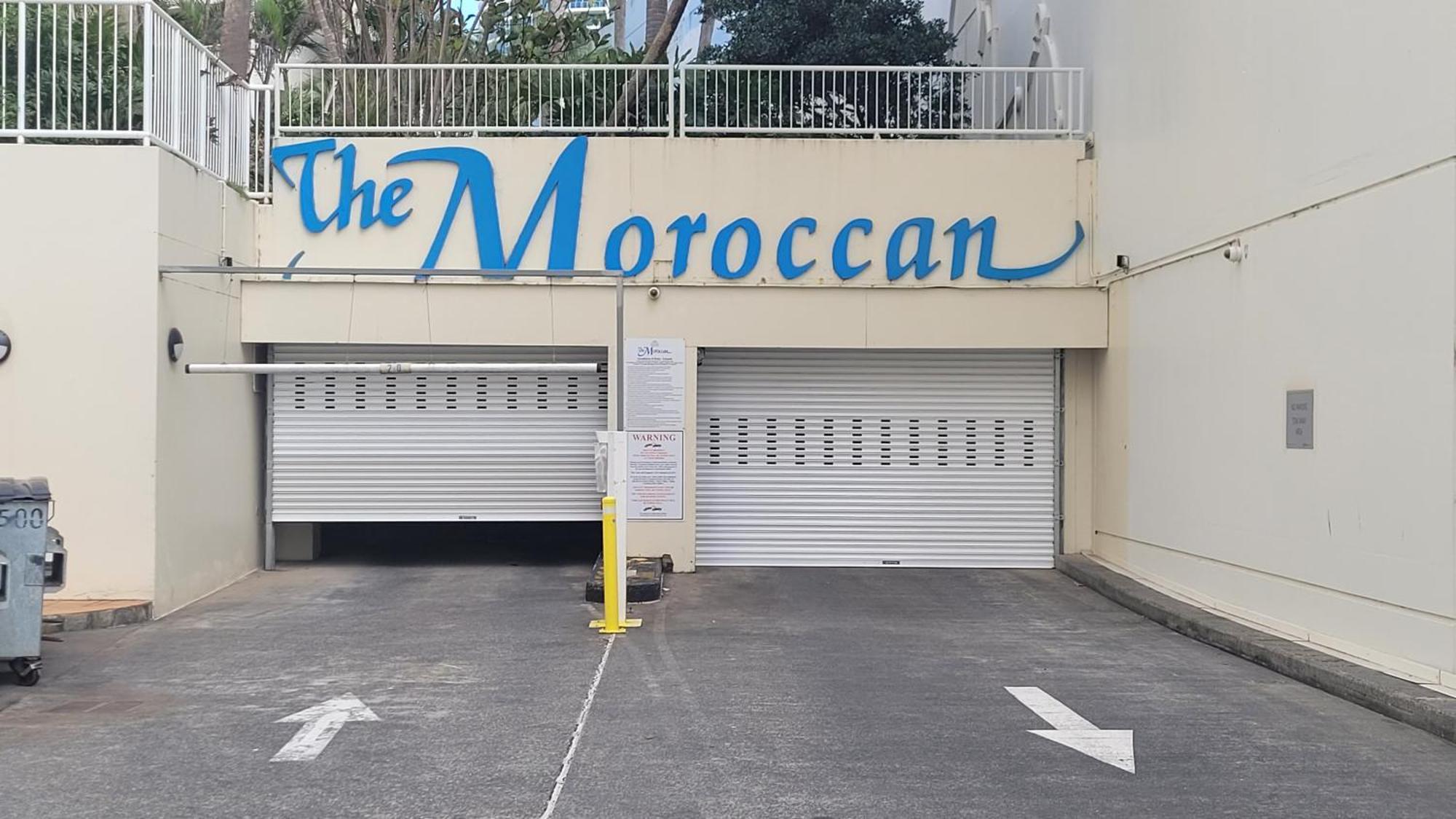 Apr Private Suites Moroccan By The Beach Gold Coast Exterior photo