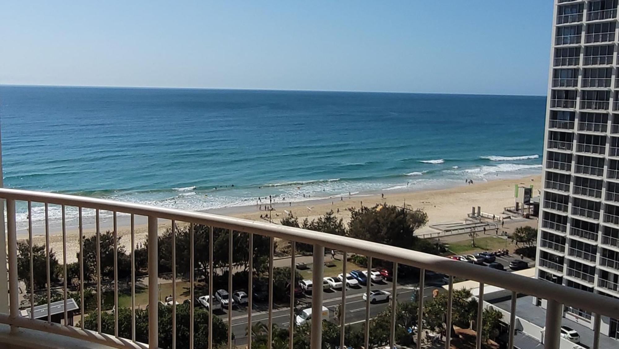 Apr Private Suites Moroccan By The Beach Gold Coast Exterior photo