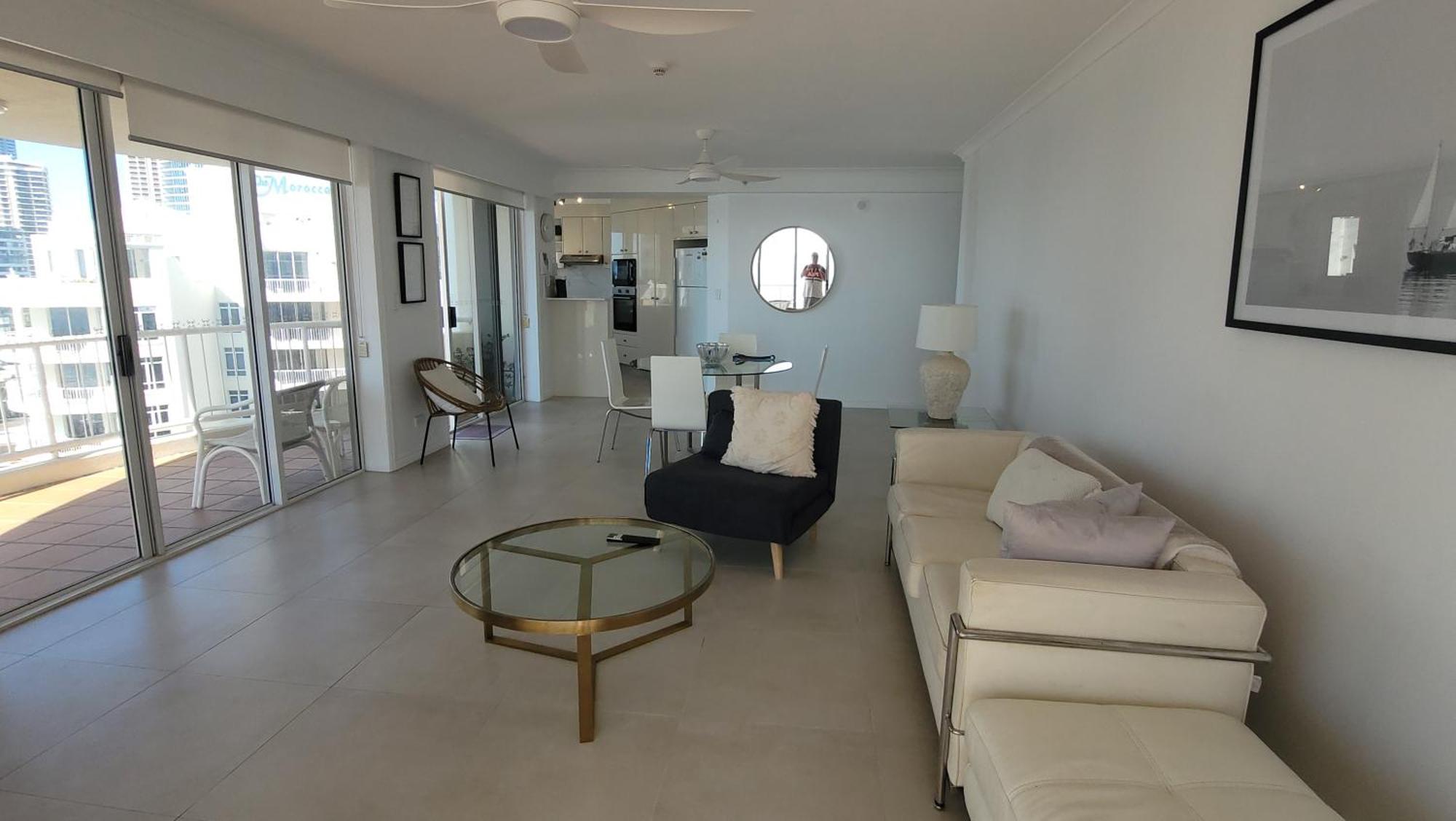 Apr Private Suites Moroccan By The Beach Gold Coast Exterior photo
