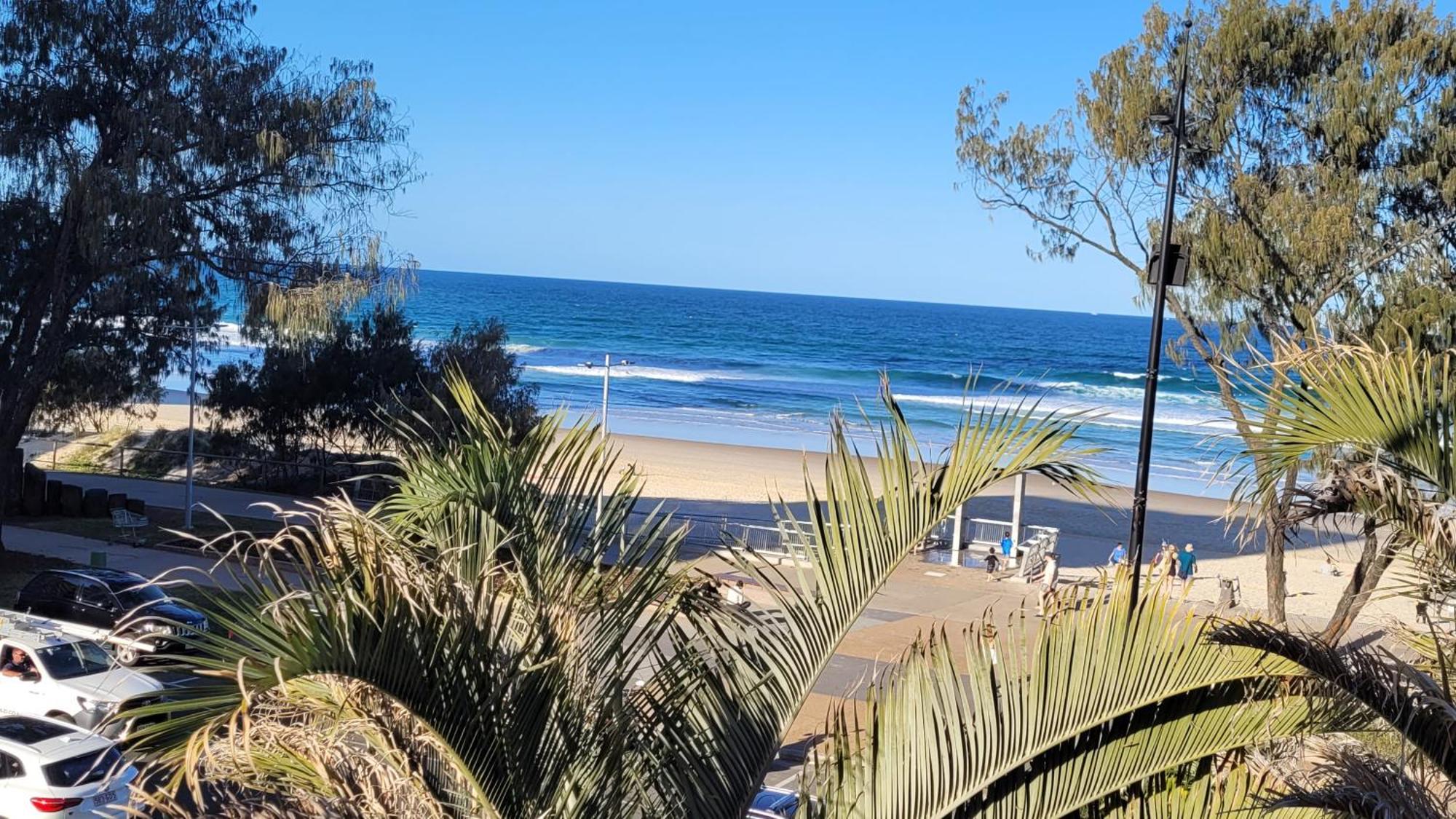 Apr Private Suites Moroccan By The Beach Gold Coast Exterior photo