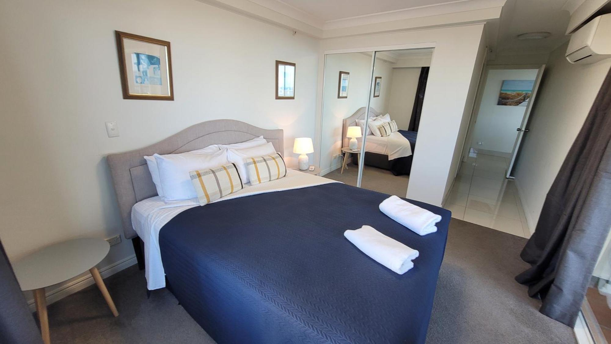 Apr Private Suites Moroccan By The Beach Gold Coast Exterior photo