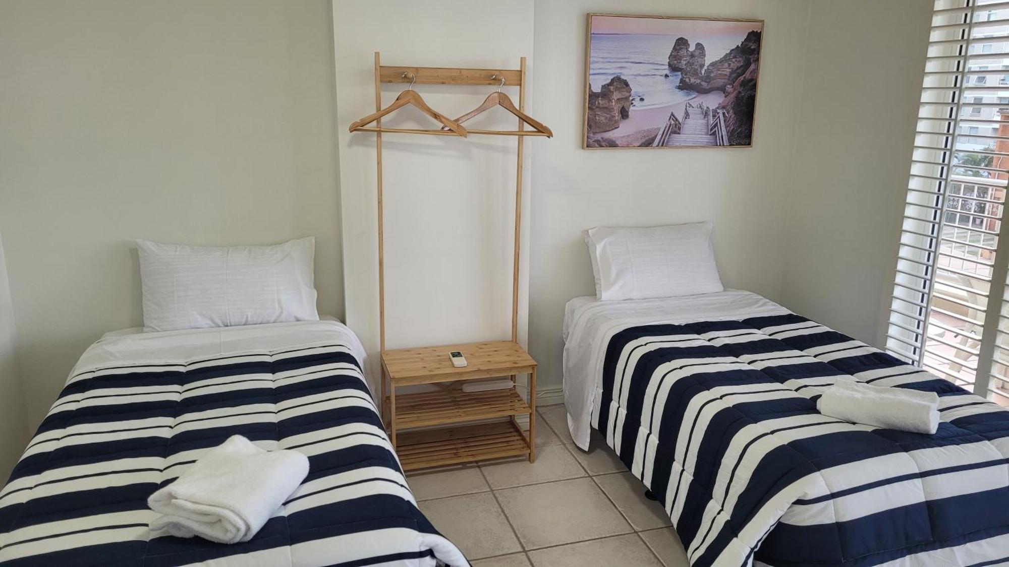 Apr Private Suites Moroccan By The Beach Gold Coast Exterior photo